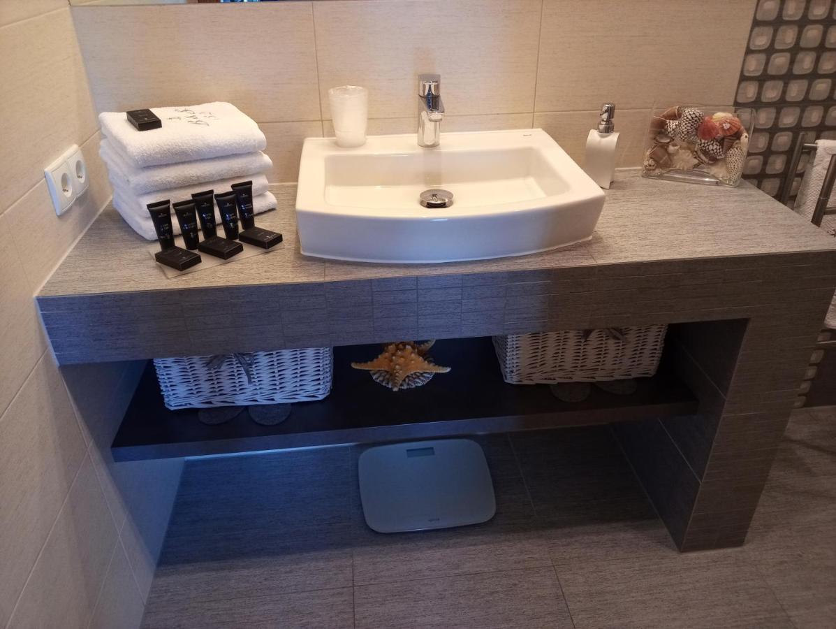 Apartament Z Widokiem Na Morze Dziwnowek Bagian luar foto