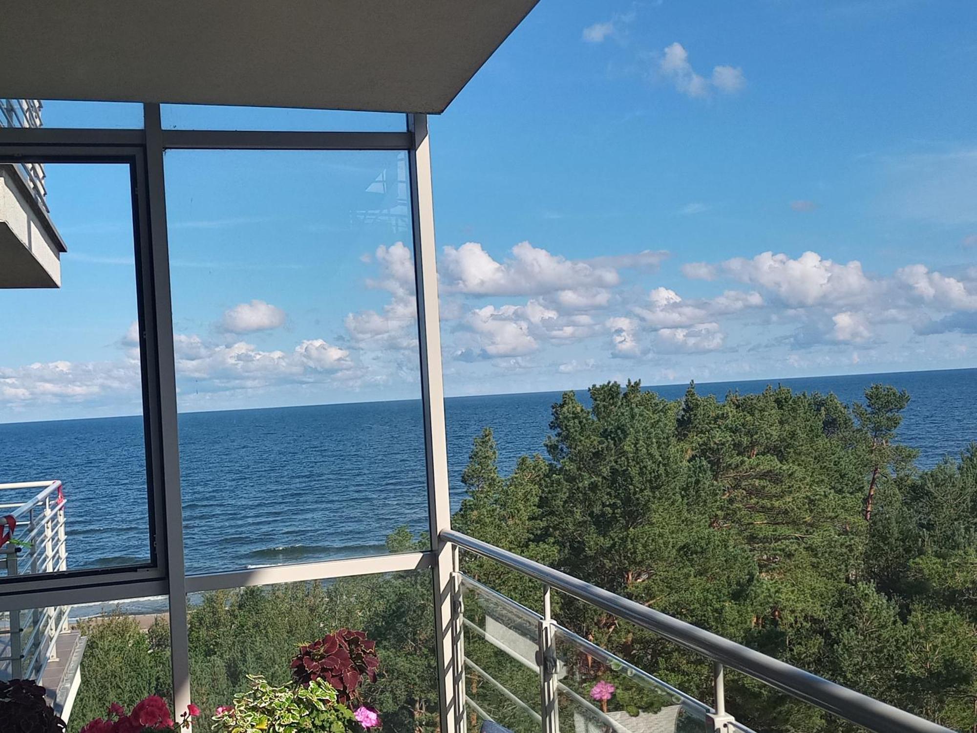 Apartament Z Widokiem Na Morze Dziwnowek Bagian luar foto