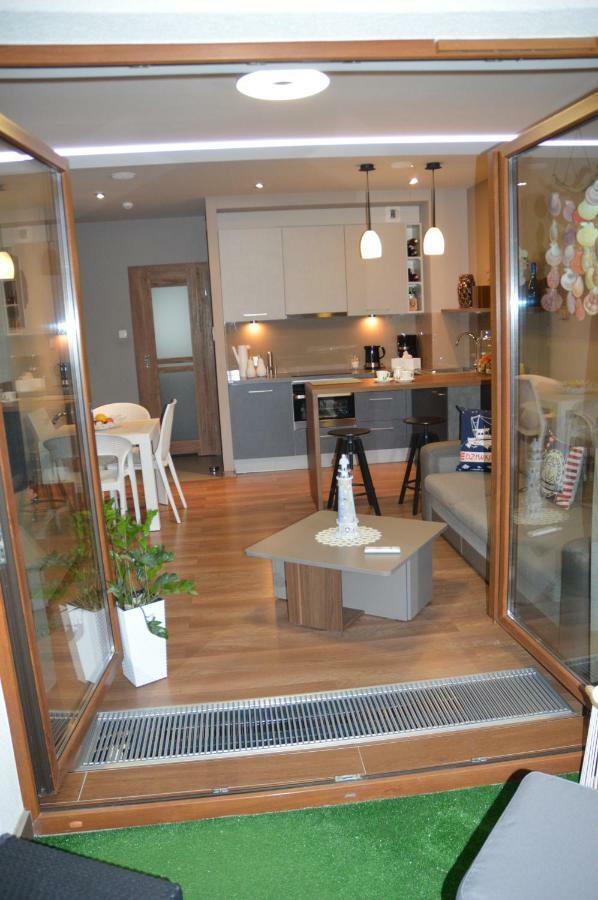 Apartament Z Widokiem Na Morze Dziwnowek Bagian luar foto